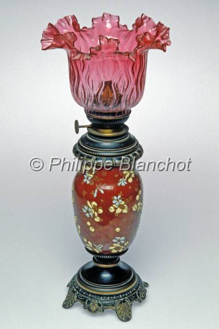 harmas fabre 09.JPG - Lampe ancienneHarmas de FabreSérignan du Comtat, 84 France